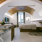 Brick Studio Apartman Tkalca